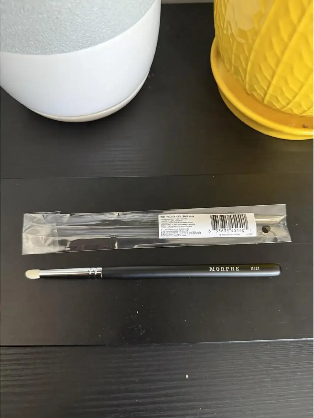 MORPHE Precision Pencil Crease Brush #M431 NEW - Picture 1 of 1